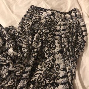 Reiss long skirt size USA 2